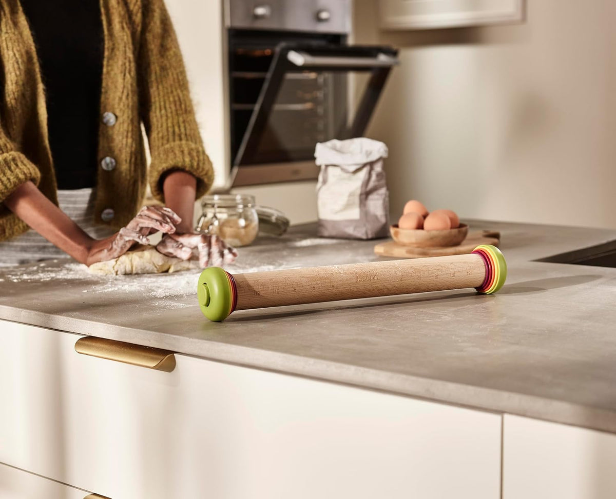 Joseph Joseph PrecisionPin - Rolling Pin with adjustable pastry thickness, Baking and dough rollers, Beech Wood, Multicolor