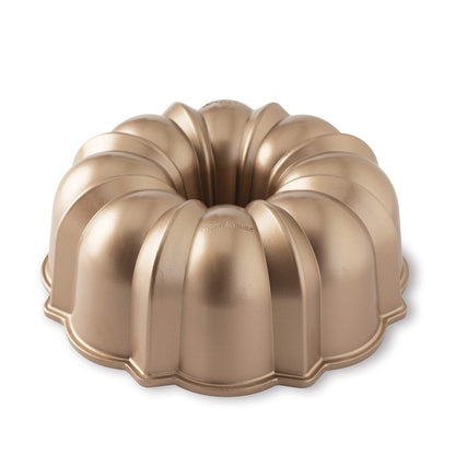 Nordic Ware Original Bundt, 12-Cup, Silver