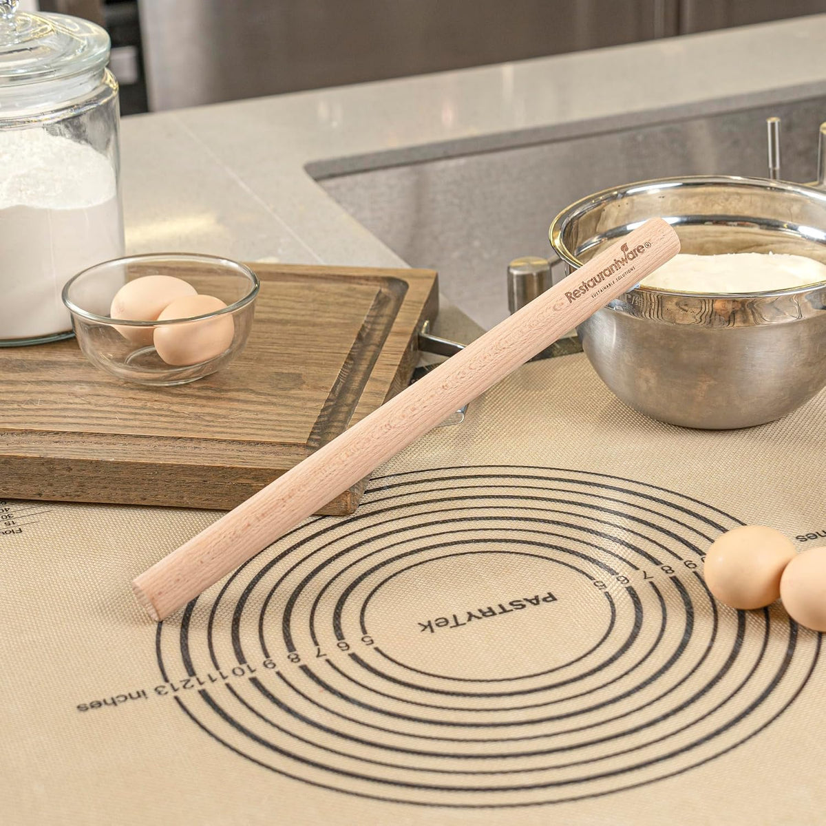 Restaurantware Wood Rolling Pin 1 Count 14 Inches Beech Wood Baking Tool, Dough Roller Handle-Less Pastry Rolling Pin Dowel Design Beige for Professional or Home Bakers