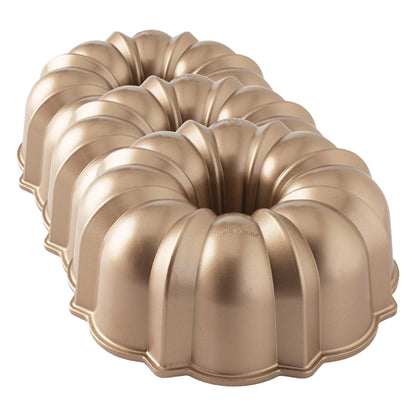 Nordic Ware Original Bundt, 12-Cup, Silver